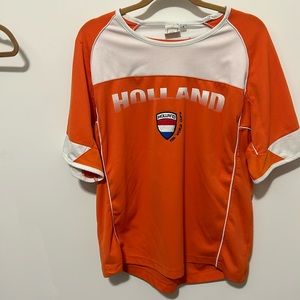 Holland soccer jersey, men’s medium.